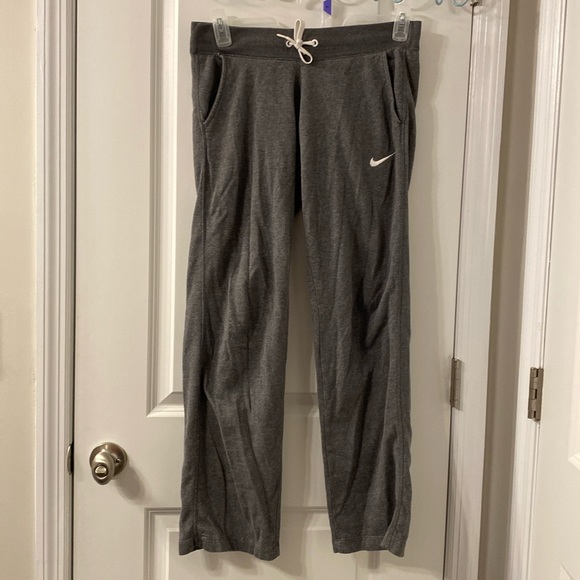 Nike Sweatpants - Picture 1 of 4
